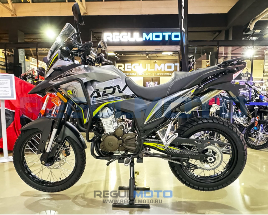 Мотоцикл Regulmoto ADV 300S, спицованные колеса